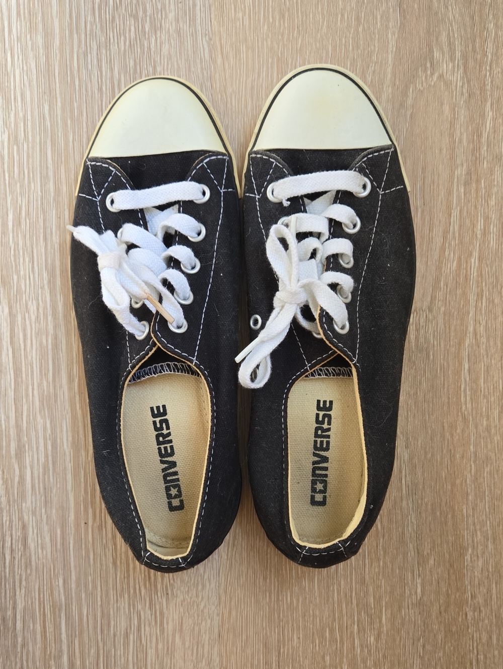 Converse Women’s Black and White Low Top Canvas Sneakers